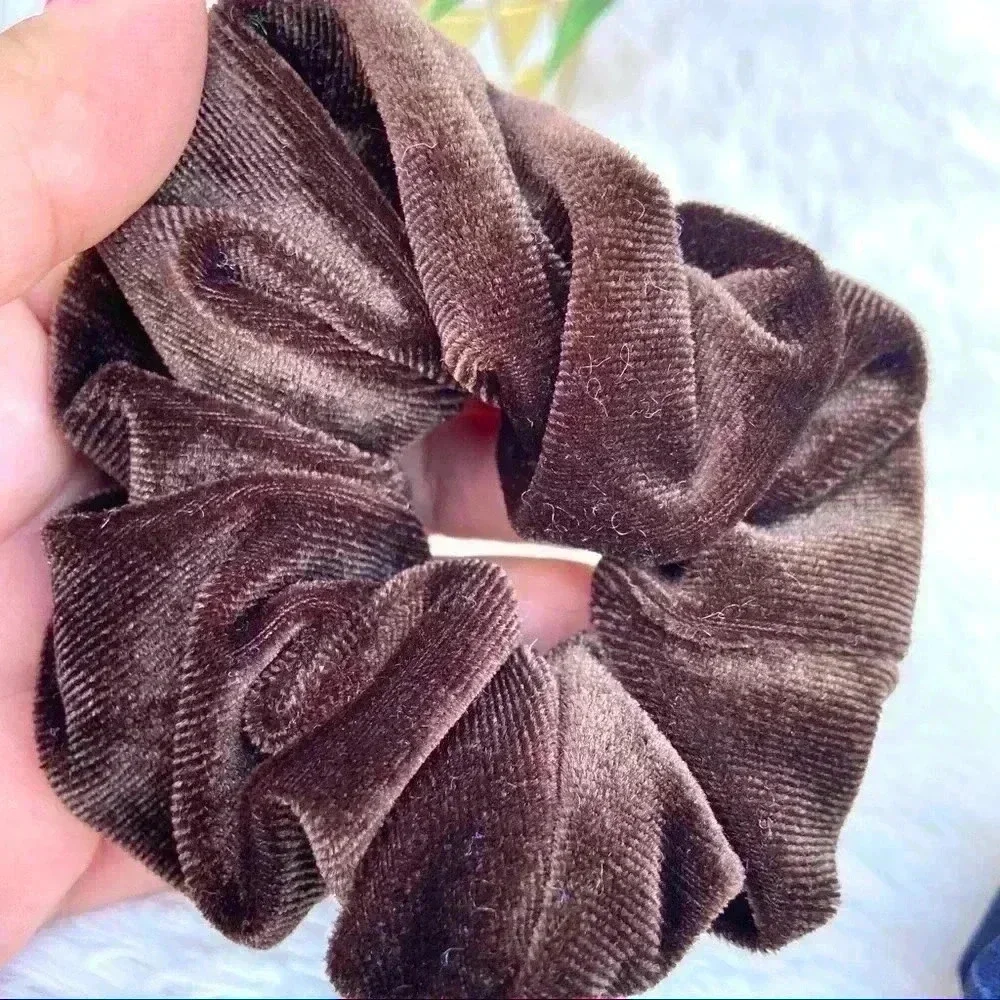 Tropical‎ Getaway (4) Themed M/L Scrunchies